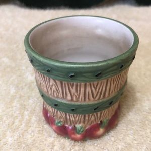 YANKEE CANDLE APPLE HARVEST BUSHEL BASKET VOTIVE 2”